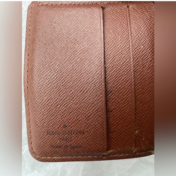 Authentic Louis Vuitton Compact Zip Monogram Wallet - Picture 11 of 15